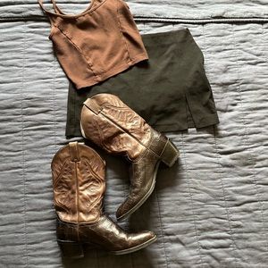 JUSTINS COWBOY BOOTS